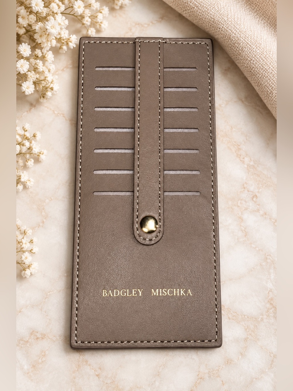 NWOT Badgley Mischka Taupe Leather-Look Card Holder / Credit Card Case